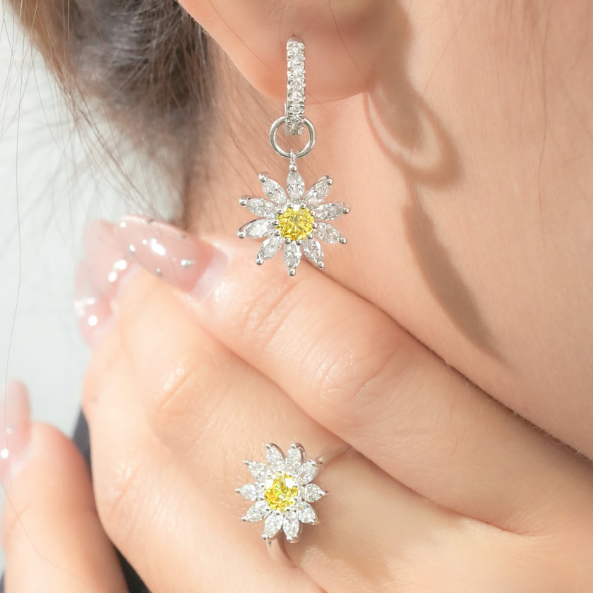 Sunlit Daisies Ring