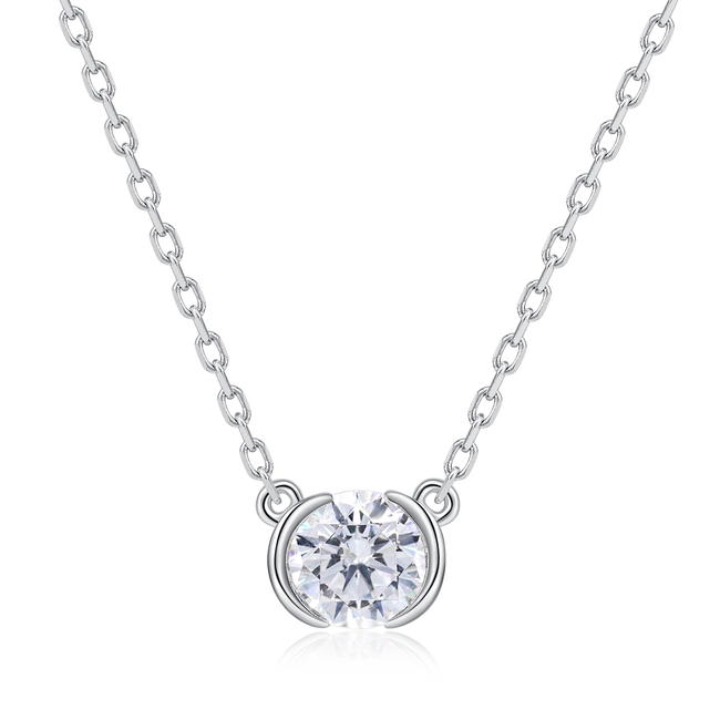 EMBRACE NECKLACE